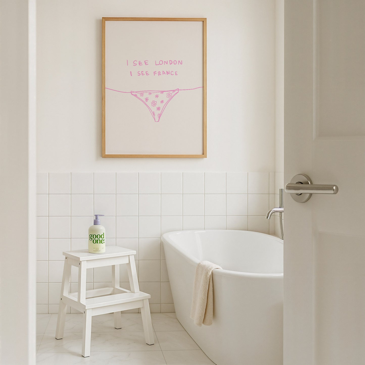 Pink I See London I See France Bathroom Print