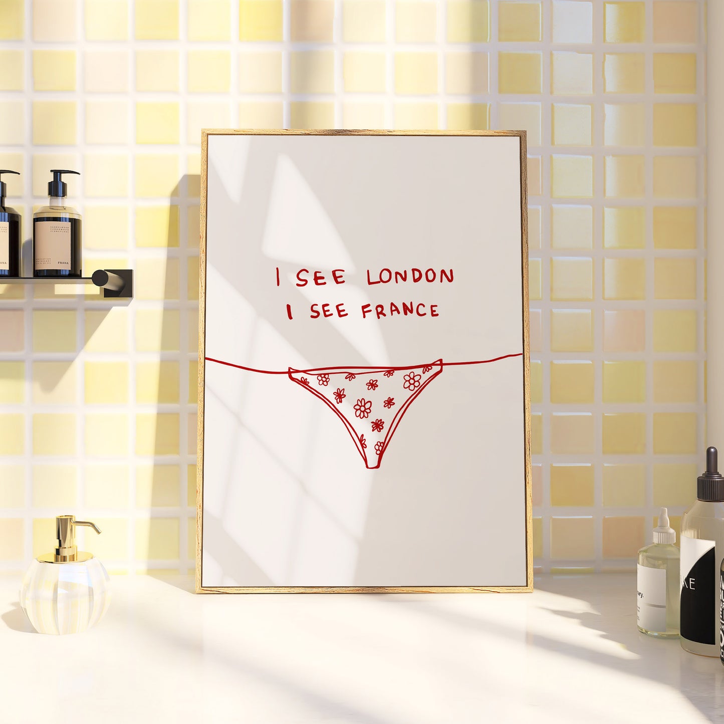 Red I See London I See France Bathroom Print